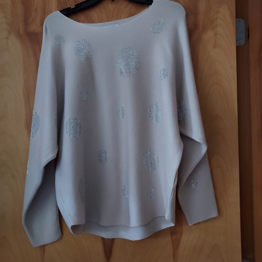 Carmen brand sweater